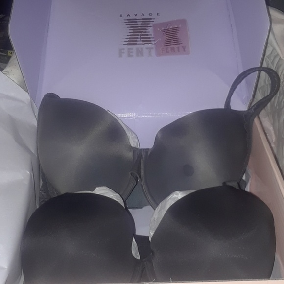 38DD fenty x bras - Picture 1 of 3